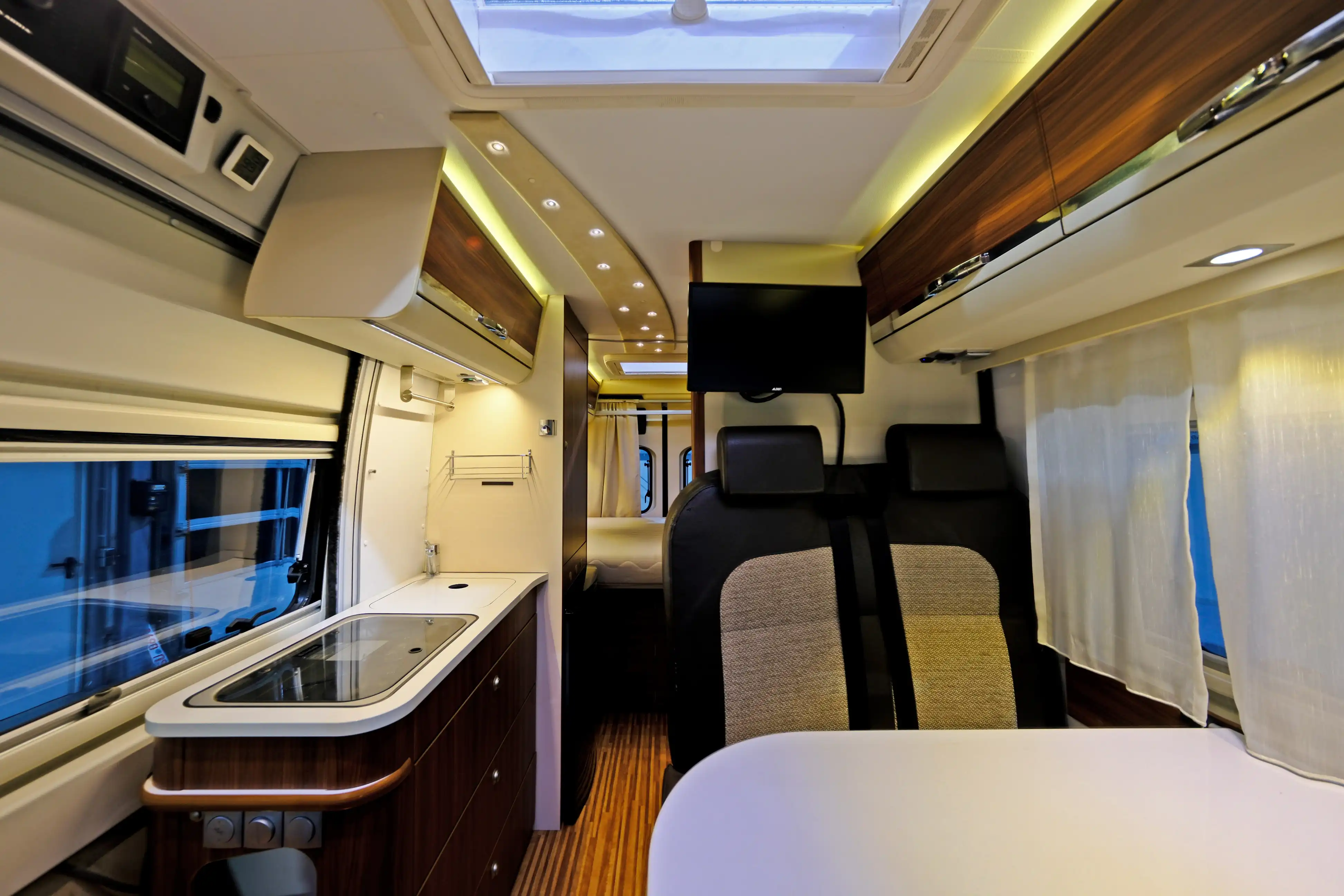 ADRIA Twin 600 SP